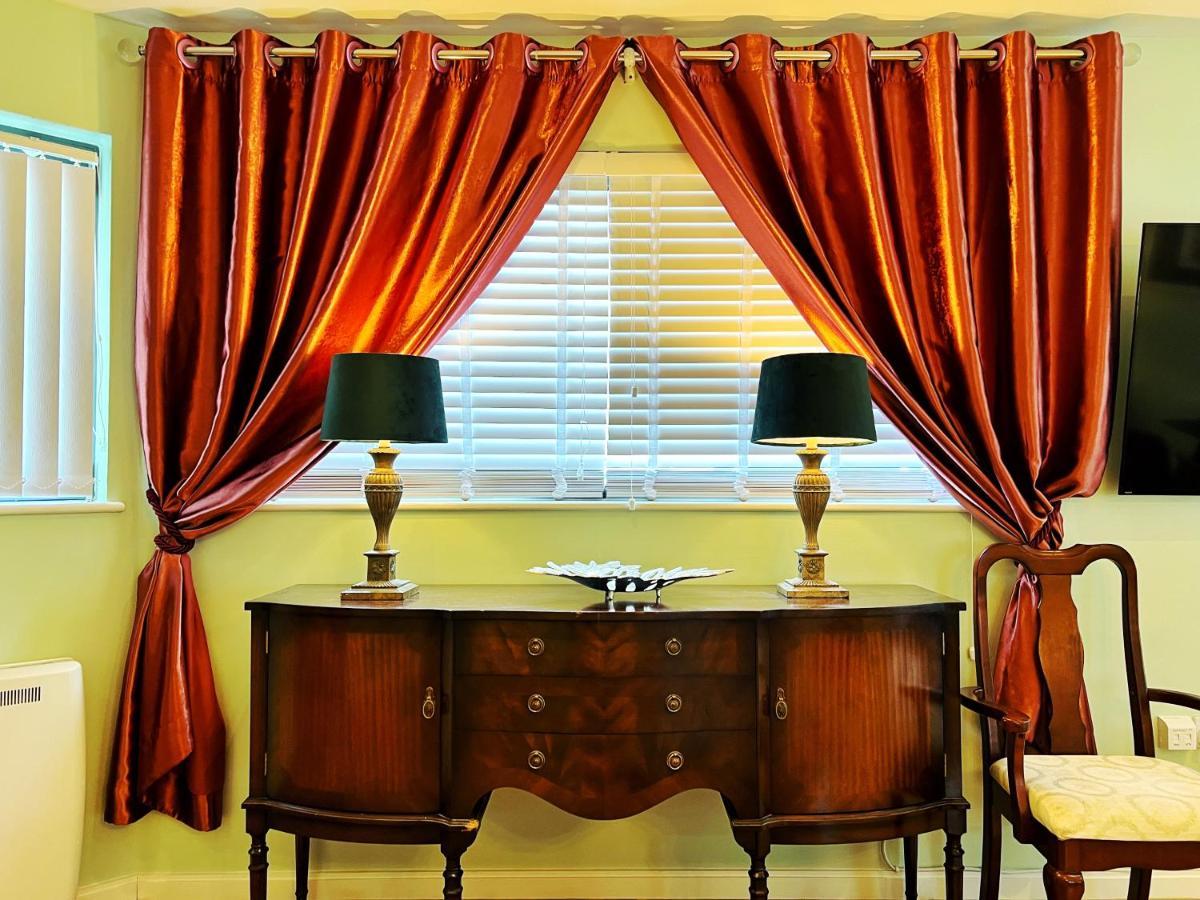 דירות סוואנסי Retro Seaside Apt With Patio מראה חיצוני תמונה